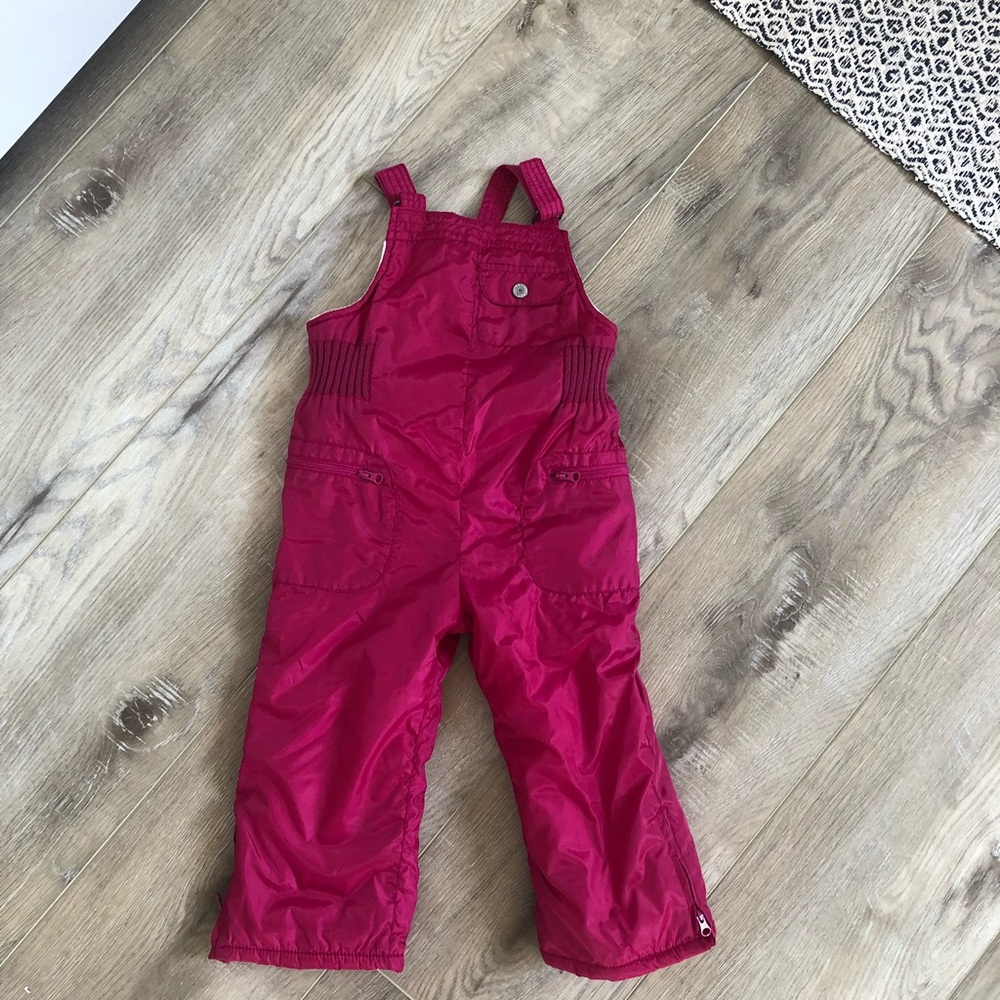 Girls old navy snow pants with bib 3t